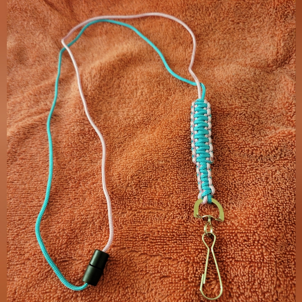 Homemade lanyard - Picture 5 of 8